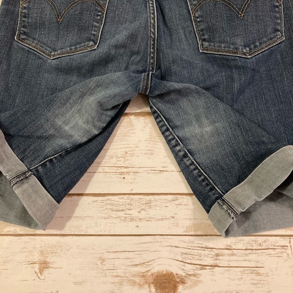 Levi’s Denim Rolled Sewn Cuffed Jean Sheorts 10 - Picture 8 of 10